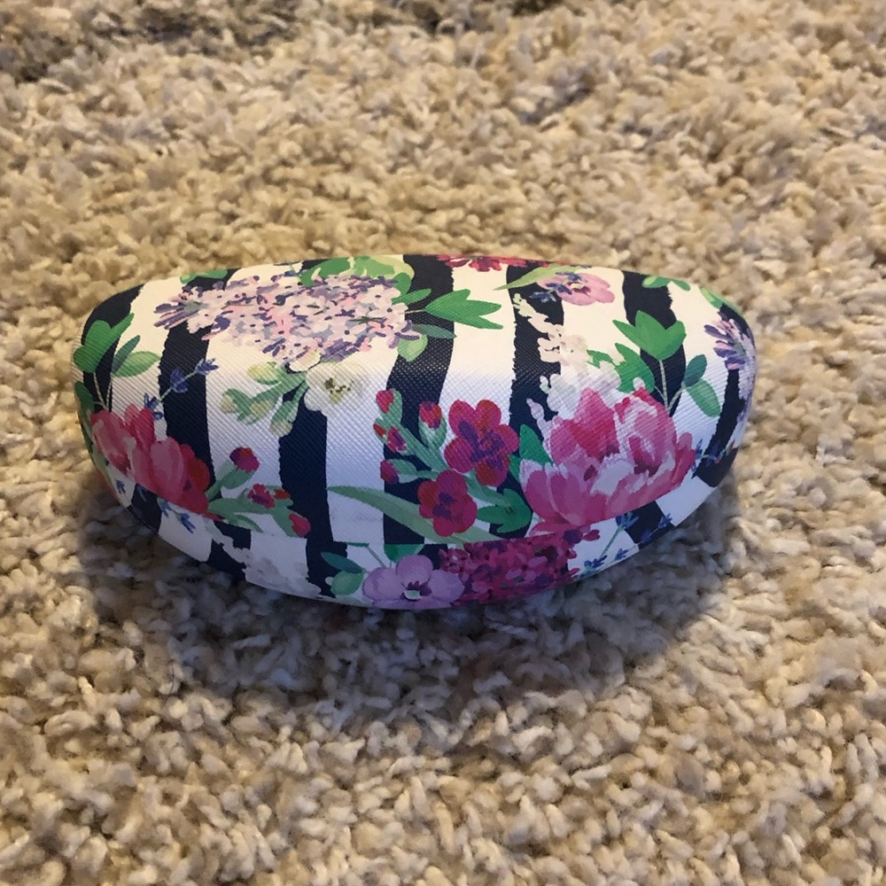 Sunglasses case